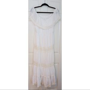 Women’s White Off the Shoulder Maxi Dress